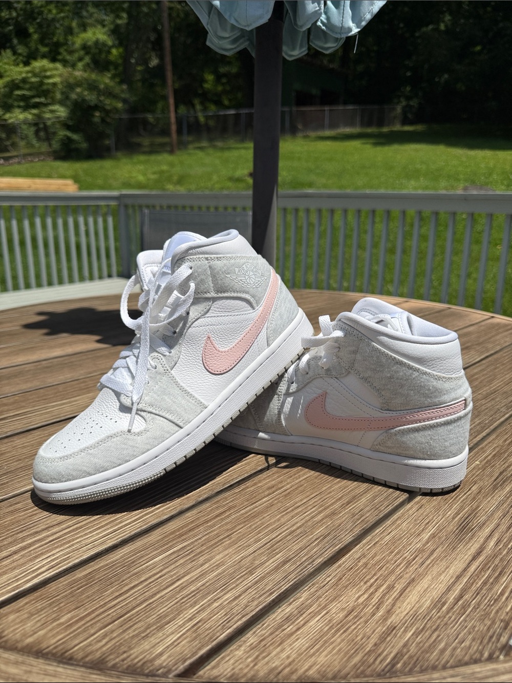 Nike Jordan 1 Mid SE Light Iron Ore